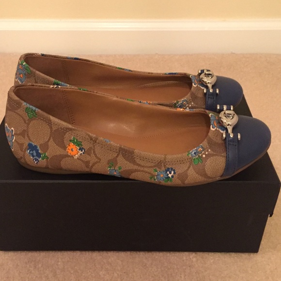 Coach Leila Posey Flats Khahi/Blue  size 6.5 - Picture 2 of 3